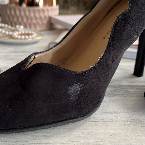 Chinese Laundry Scallop point heels size 9M - Picture 8 of 11